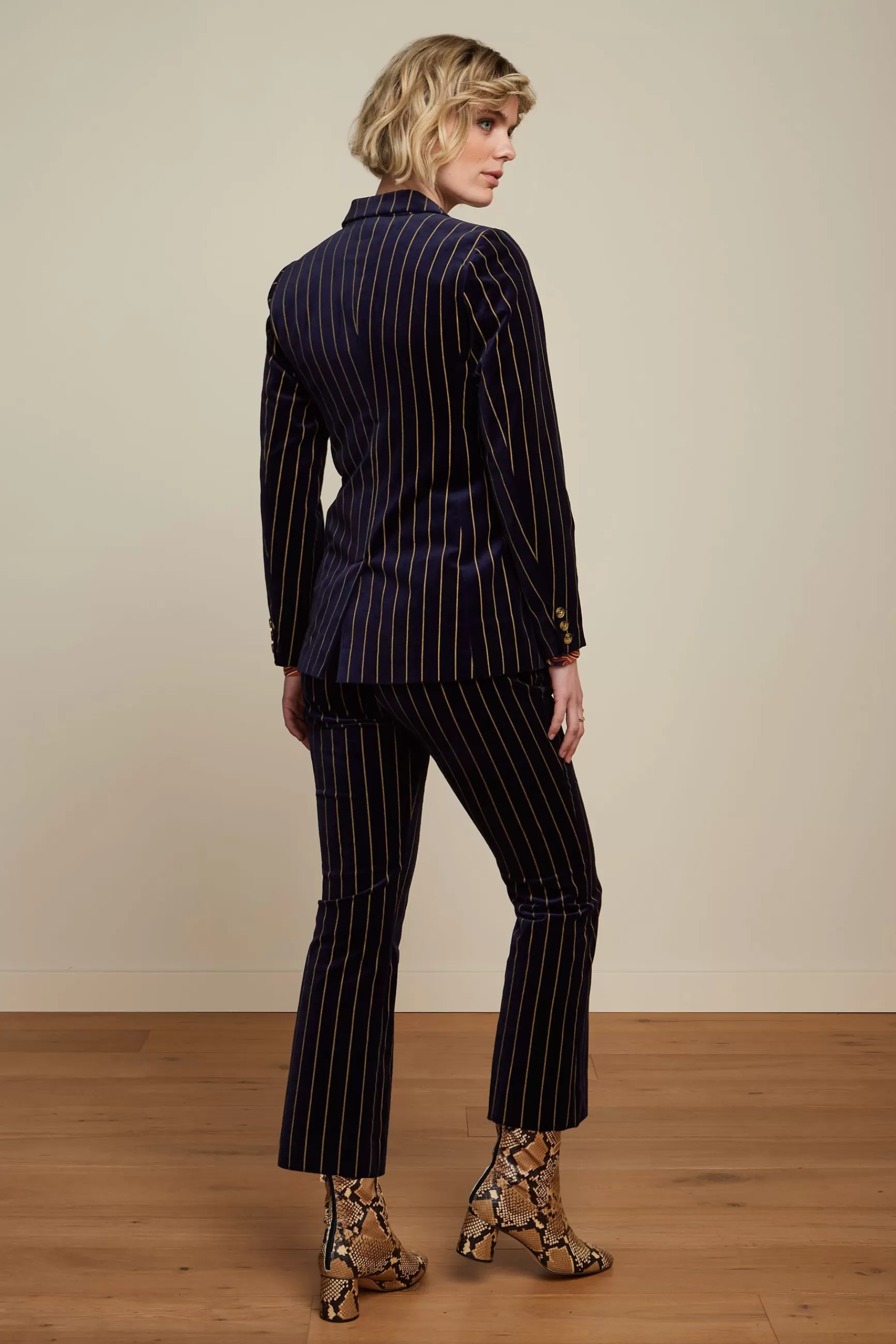 jenny_pants_pinstripe_3.webp DAMES King Louie Jenny Pants Pinstripe